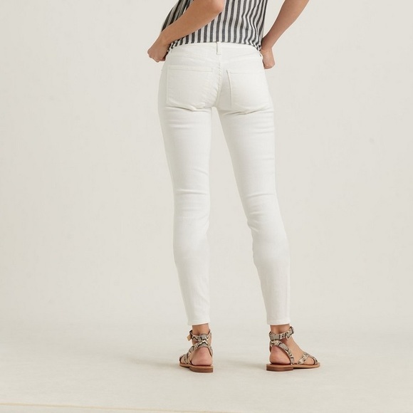 Lucky Brand skinny white jeans. - Picture 2 of 6